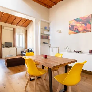 Modern, Bright Near Boboli Gardens & Santo Spirito - Homeunity Florence